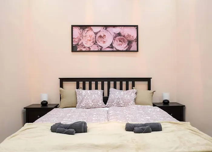 Cute Romance At Anker Köz Apartman Budapest
