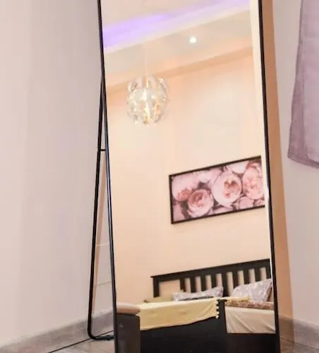 Cute Romance At Anker Köz Apartman